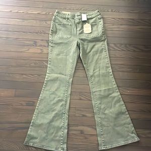 Size 27 Altered State Glare Jean Olive Green, Never Worn